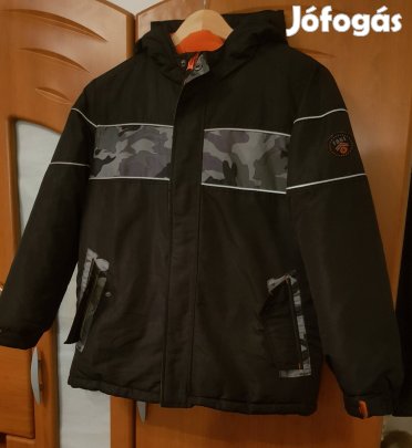 dzseki(őszi-tavaszi)kamaszra való.