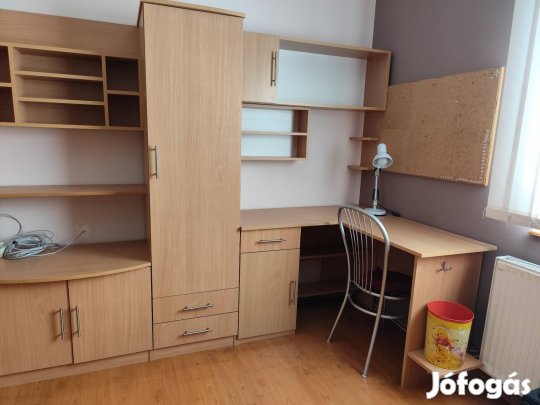 egyedi ifjúsági bútor,asztallal 