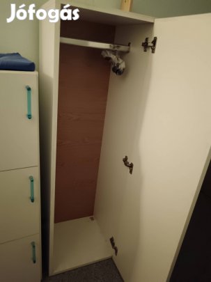 egyedi méretre készített gyerekbútor