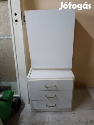 ejeliszekreny eladó szabadkigyoson