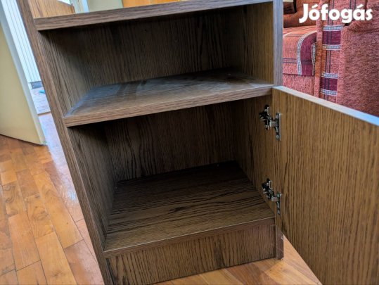 éjjeli szekrény jobbra nyíló