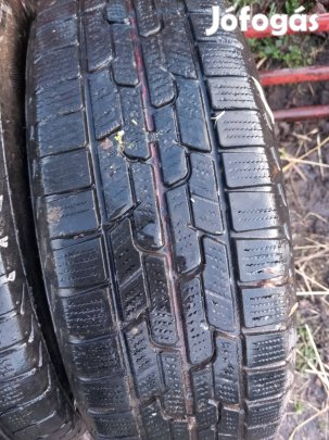 eladó 4db felnire szerelve 14 es kerekek