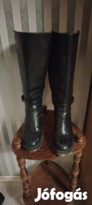 eladó csizma es munkavedelmi bakancs