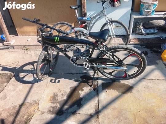 eladó dongó motor kerékpár 