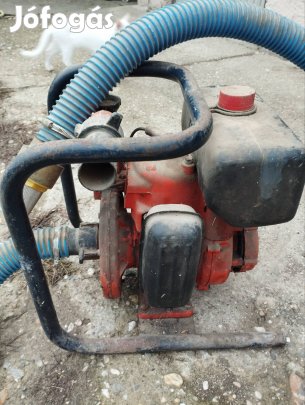 eladó egy benzinmotoros szivattyú lábszeleppel együtt 