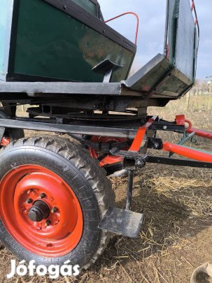 eladó egy teljesen felujitot lovas kocsi