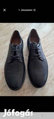 eladó férfi cipő