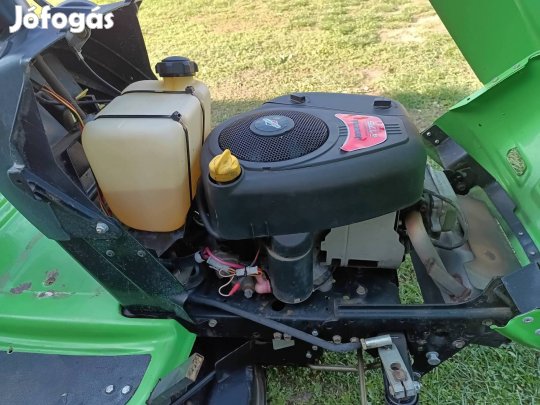 eladó fűnyíró traktor 