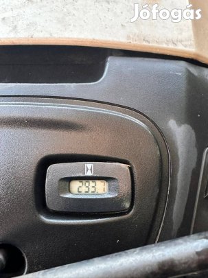 eladó fűnyíró traktor 