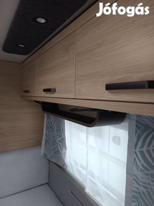 eladó lakókocsi 