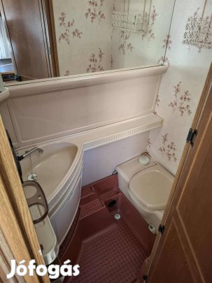 eladó lakókocsi papír nélkül 