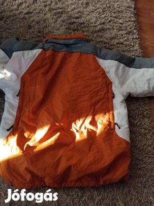 eladó márkás női télikabát L es méretben