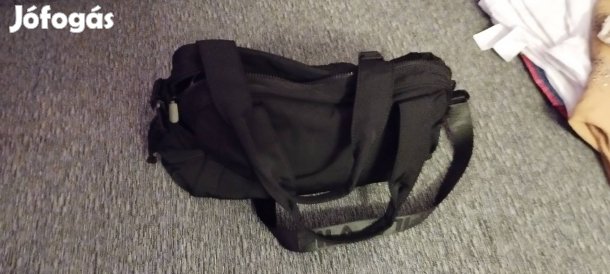 eladó női sport táska 