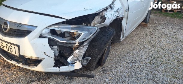 elado opel astra j 2011 1.7 cdti