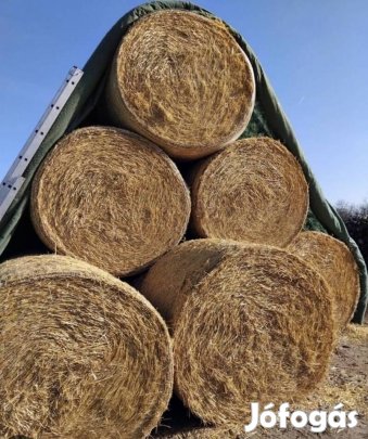 eladó szalma körbálák .