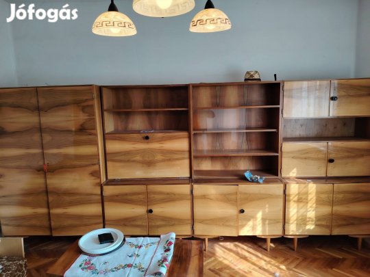 eladó szekrénysor