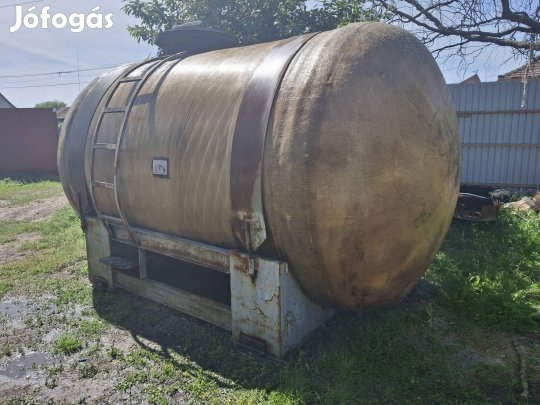 eladó tartály