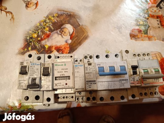 eladó villany cuccok 