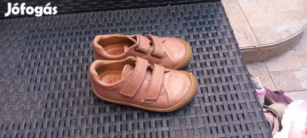 elefanten bőr átmeneti cipő 24-es lány 