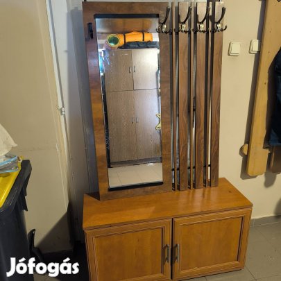 előszobafal cipős szekrény