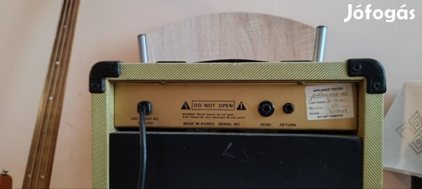 erösitő gitárhoz Budapesten 