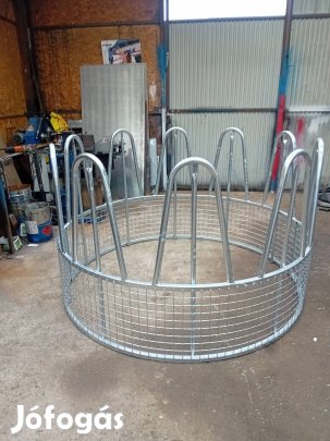 etető, köretető, szénarács