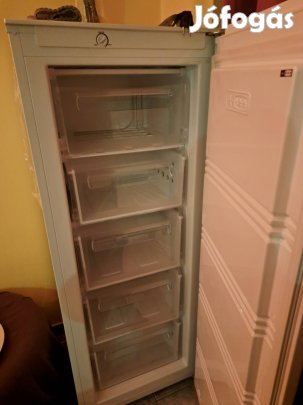 fagyasztó szekrény.