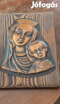 fára erősít kép madona