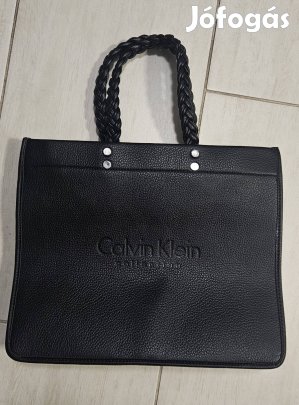fekete női válltáska