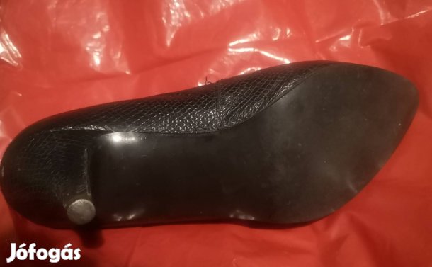 fél magassarkú köröm cipő 40