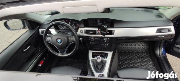 félbőr sport ülés. panoráma tető. xenon.téli-nyári kerék