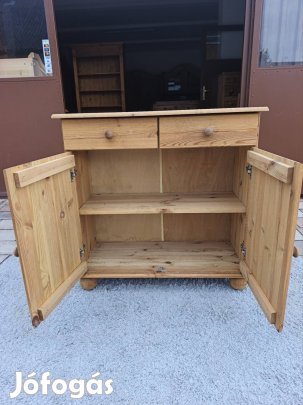 fenyő komód.