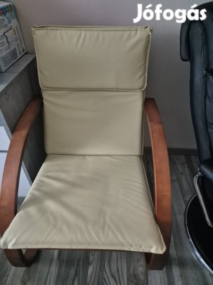 fotel krémszínű 