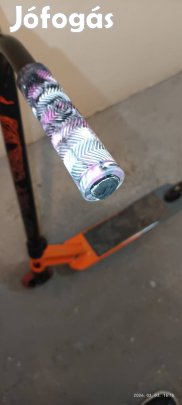 freestyle roller narancs szürke fekete színekben