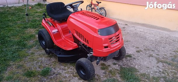 fűnyiró traktor 17,5 hp olajszivatyús két késes olvasd végig