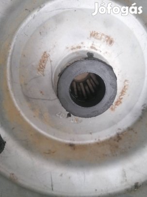 fűnyíró traktor, fűnyírótraktor kerék, felni 