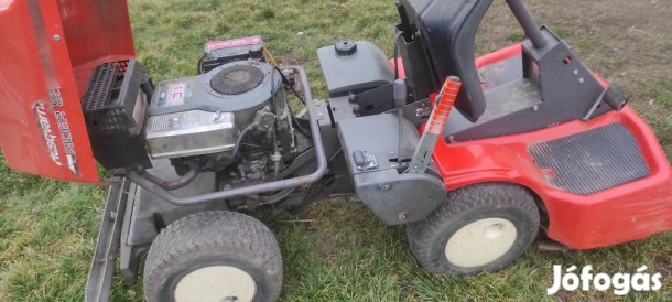 fűnyíró traktor fűnyírótraktor 
