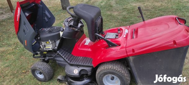 fűnyíró traktor fűnyírótraktor 