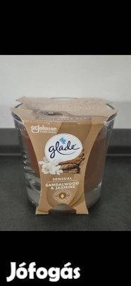glade jázmin és szantálfa illatú gyertya
