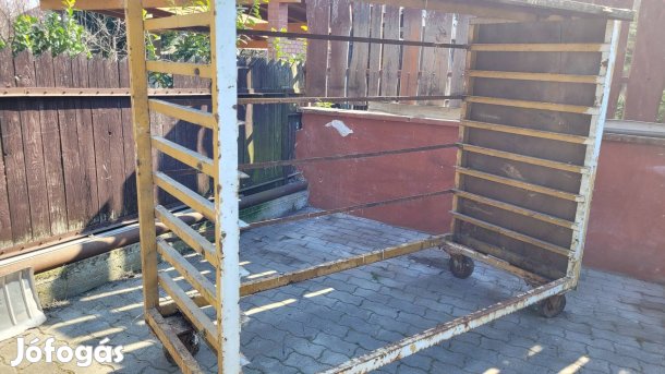 guruló festő álvány vagy fedett fa tároló