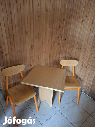gyerek kis szék és asztal eladó