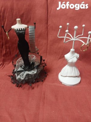 gyűrü, -karkötő - tartó figurácskak