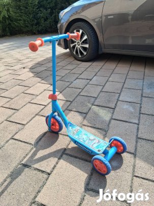háromkerekű gyerek roller Thomas