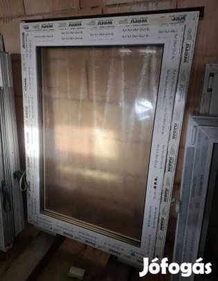 háromrétegű bukó nyíló műanyag ablak 2db