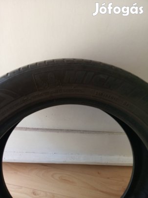 használt gumiabroncs 4mm borda mélység