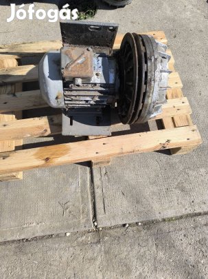 hidrodinamikus tengelykapcsolóval ellátott villanymotor 