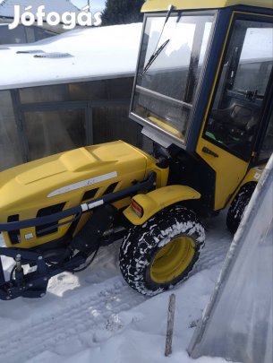 hittner traktor 36 le motorral szerelt hótolóval 