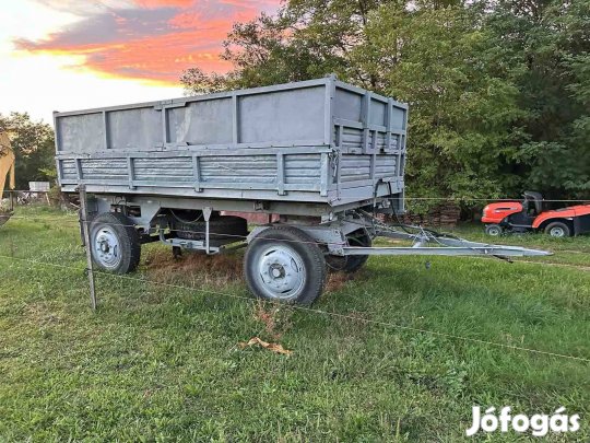 hodgép 5t bilenös pótkocsi csere érdekel.