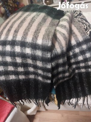 hosszú vastag stola  fekete fehér kockás