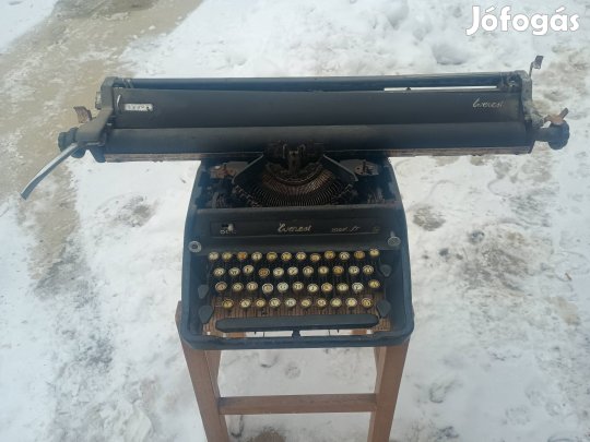 igazi ritkaság eladó! Ritka írogep eladó 